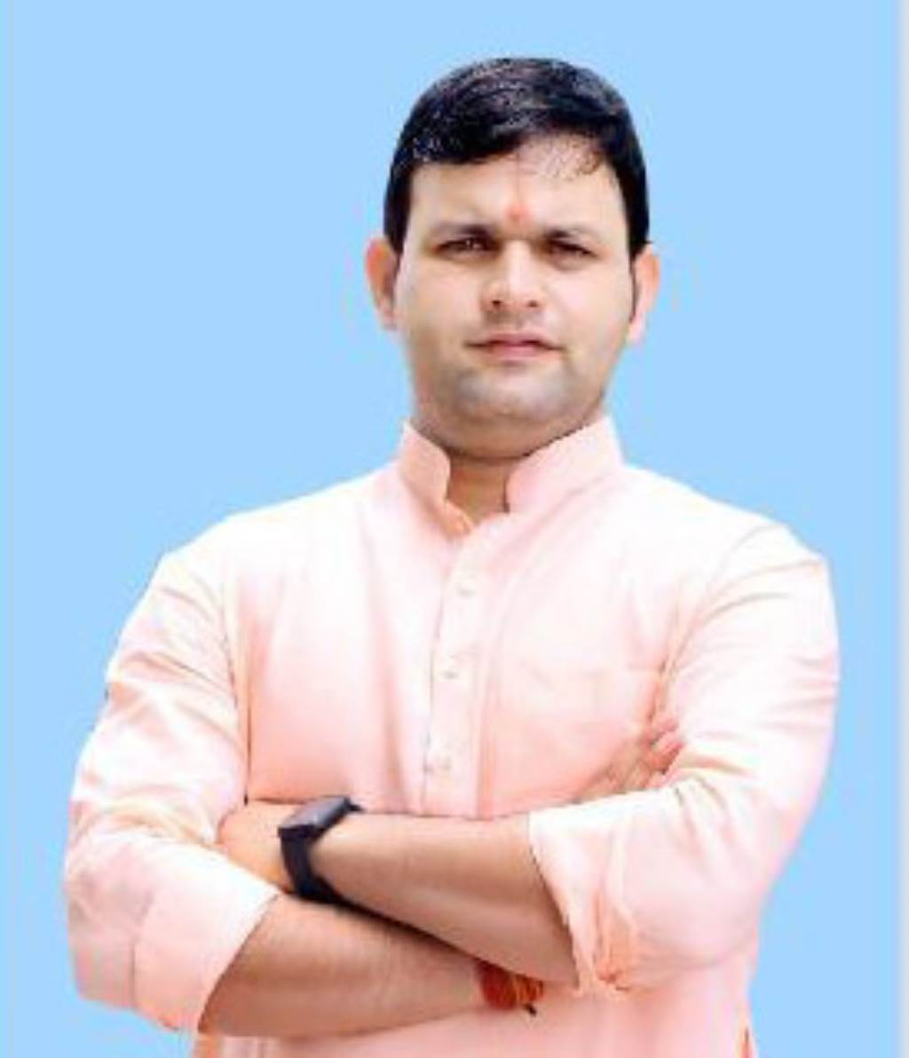 Along with the responsibility of the government for cleanliness every citizen of the society also has a moral responsibility Minister of State for Sports Gaurav Gautam